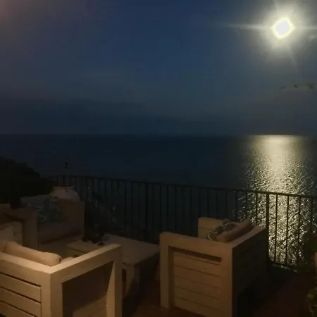 De Luz Καλέλα